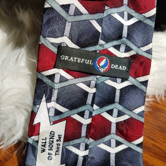 The Grateful Dead Wall of Sound Silk Tie - Picture 4 of 7